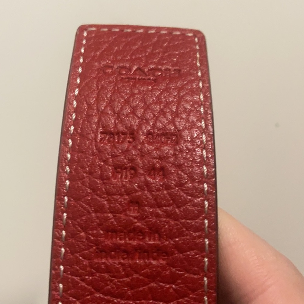 Coach reversible C signature red/brown belt - Picture 9 of 9